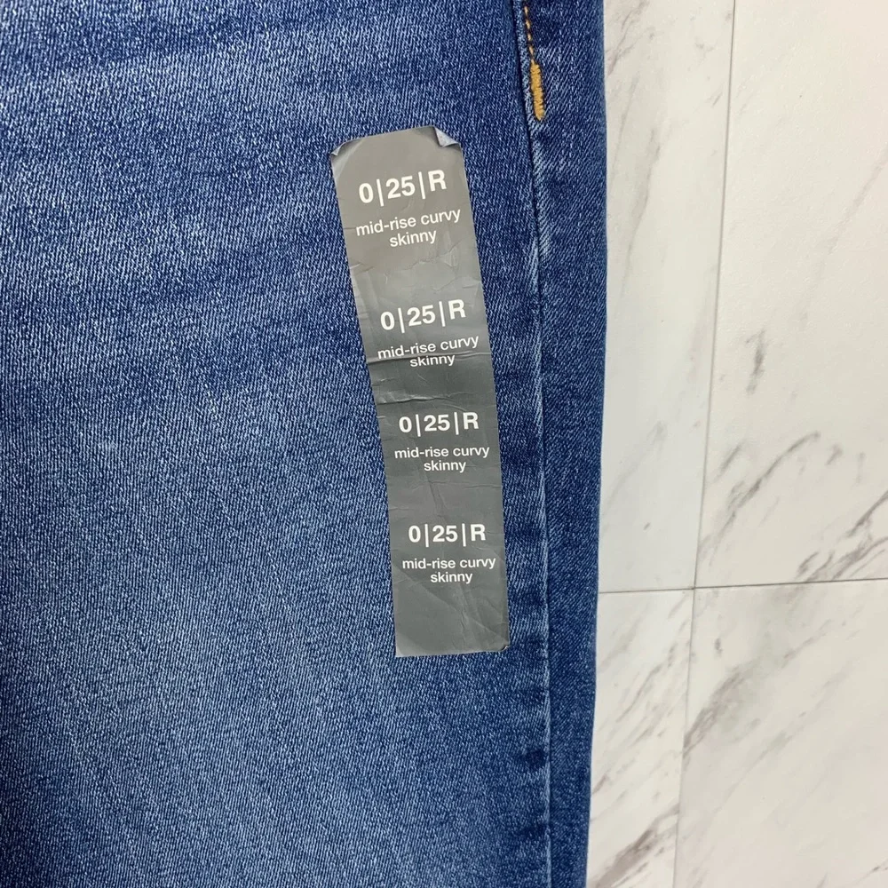 Mossimo Mid-Rise Curvy Skinny‎ Power Stretch Jeans